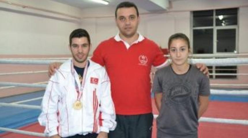 Milli Boks&ouml;r Ertuğrul Erdemir Hedef B&uuml;y&uuml;tt&uuml;