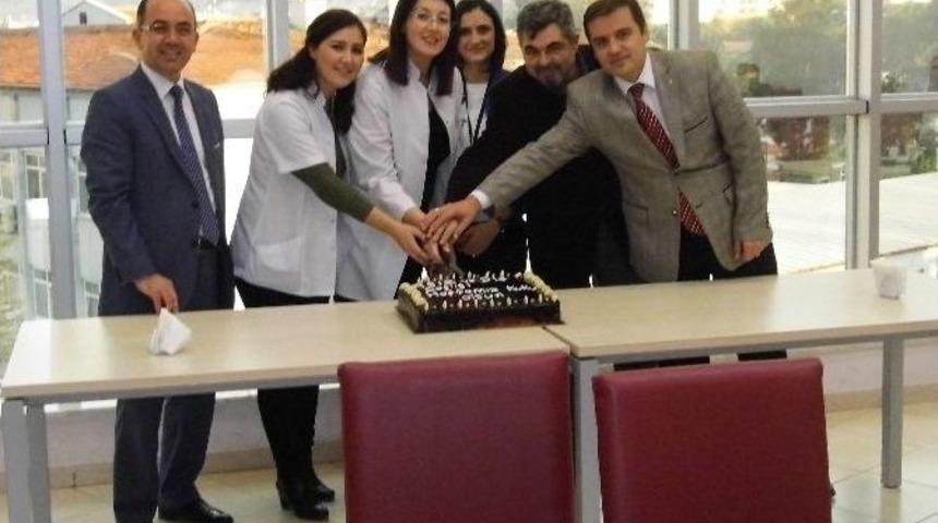 Manisa’da Diş Hekimleri Günü Kutlaması