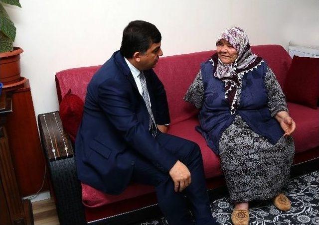 Sultan Anneden Başkan Fadıloğlu’na Vefa Teşekkürü