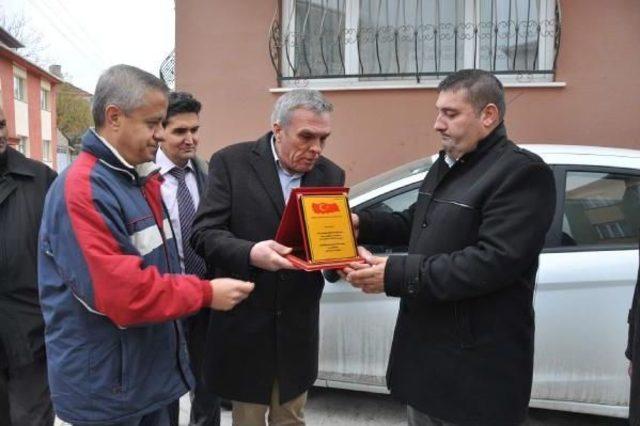 ŞEHİDİN EŞİNE EV BAĞIŞLAYAN ALİ DAL A BİR PLAKET DE EMEKLİ ASTSUBAYLARDAN 1