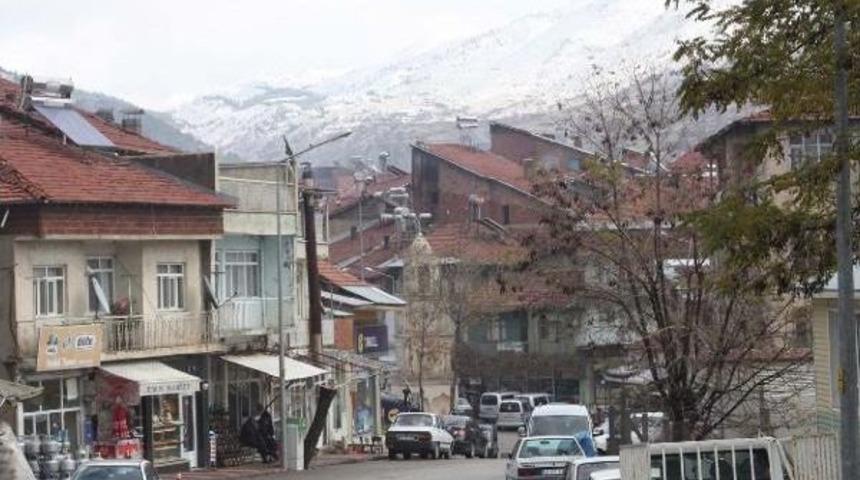 ÇELİKHAN'A MEVSİMİN'İN İLK KARI YAĞDI