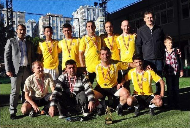 İmo Halı Saha Futbol Turnuvasında Şampiyon Yüreğir Belediyesi Oldu 2