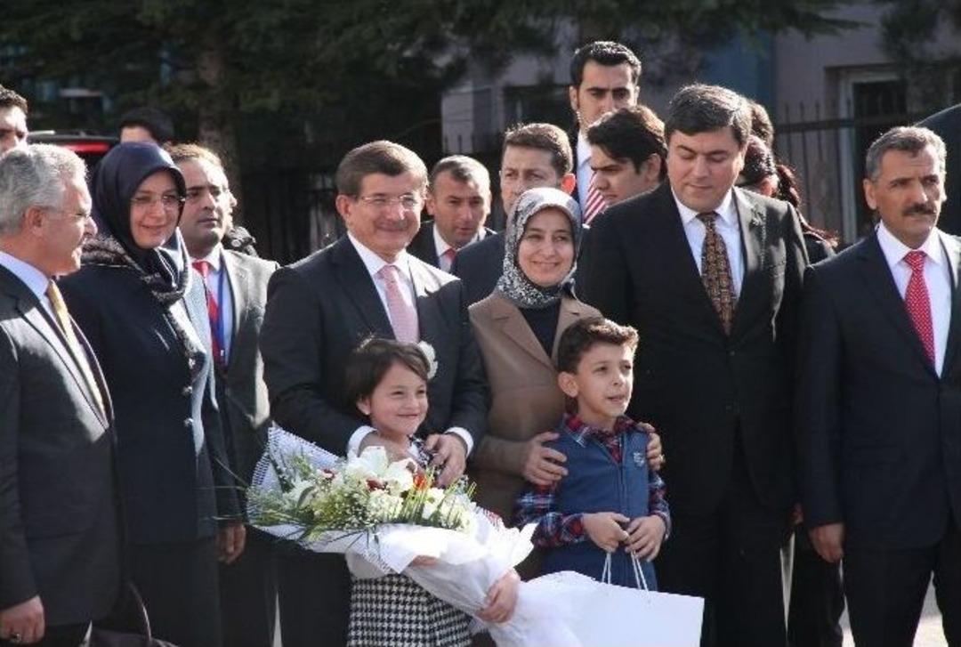 Başbakan Davutoğlu Tunceli&rsquo;de