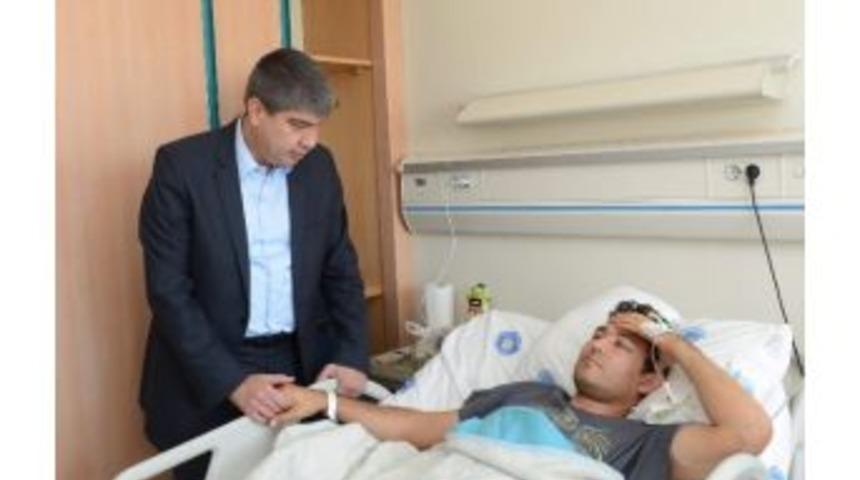 T&uuml;rel&rsquo;den Yaralı İş&ccedil;ilere Ziyaret