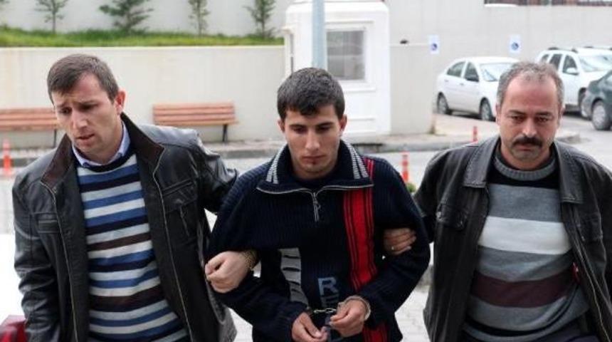 CİNAYET Ş&Uuml;PHELİSİ 3 SURİYELİ KARAB&Uuml;K&rsquo;E GETİRİLDİ