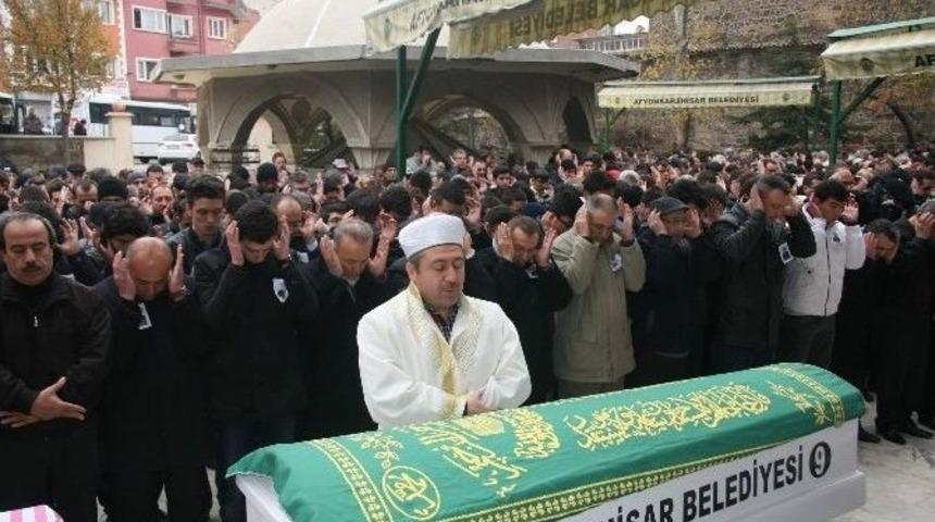 Afyonkarahisar&rsquo;daki Yoksullar Yetim Kaldı