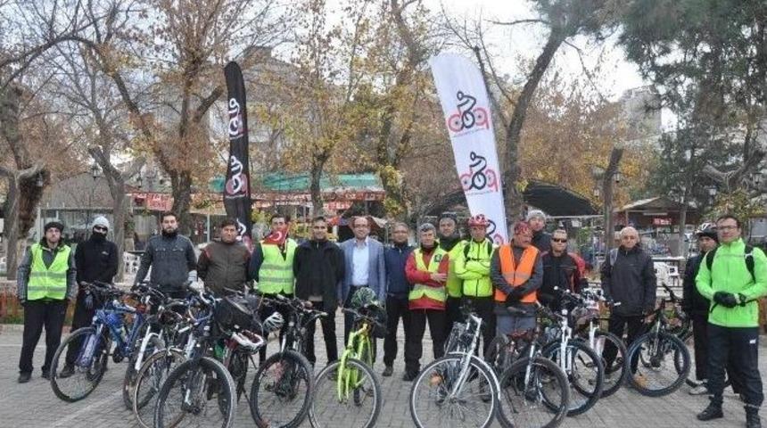 Sandıklı&rsquo;da Bisiklet Turu
