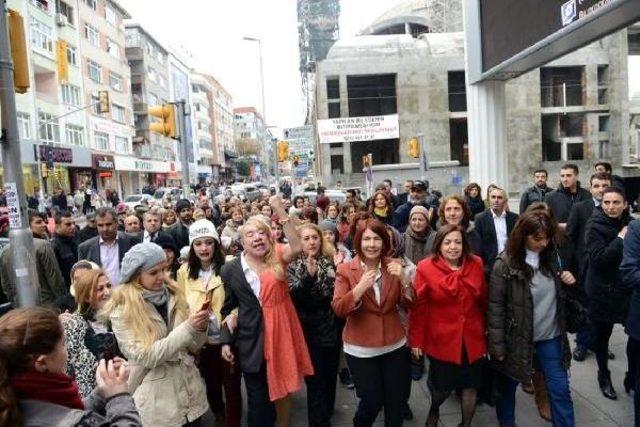 İLYAS SALMAN, TEK BEDENDE İKİ CİNSİ YANSITTI, KADINA ŞİDDETE DİKKAT ÇEKTİ 1