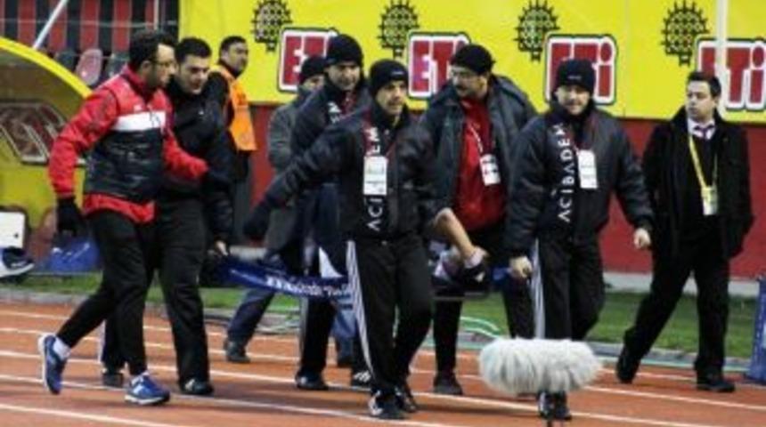 İlhan Parlak&rsquo;ın G&ouml;zyaşları