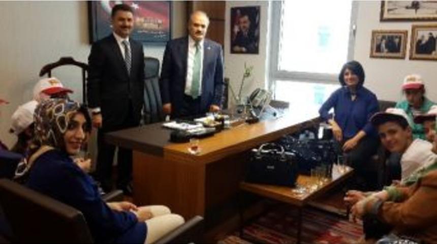 Aksak: &ldquo;her &Ouml;ğretmen &Ouml;zeldir&rdquo;