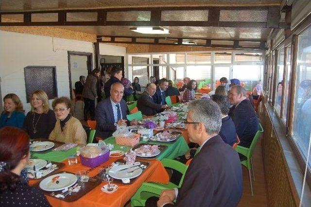 &Ouml;ğretmenler Kahvaltıda Buluştu 1