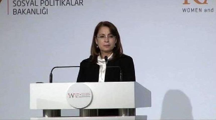 CUMHURBAŞKANI'NIN KATILDIĞI TOPLANTIDA SORU GERGİNLİĞİ...