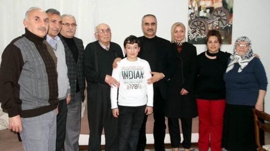 Başkan Aydın, Ortaokul &Ouml;ğretmenini Unutmadı