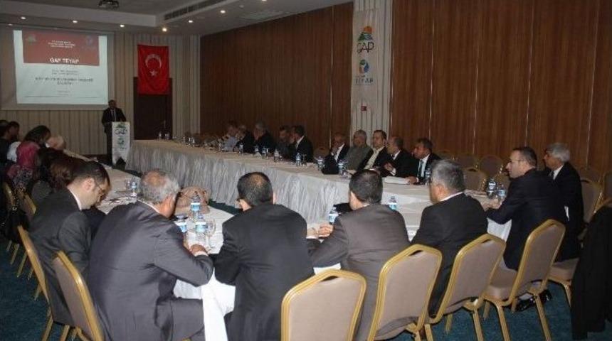 Nizip Belkıs Pompaj Sulamasının Geleceği &Ccedil;alıştayı D&uuml;zenlendi