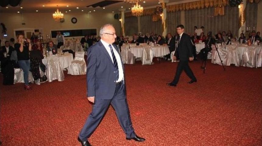 Karahallılar Vakfı’ndan 2014 Yılı Geleneksel Tarhana Gecesi