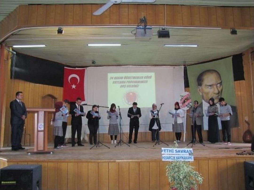 Hisarcık&rsquo;ta &Ouml;ğretmenler G&uuml;n&uuml; Kutlandı