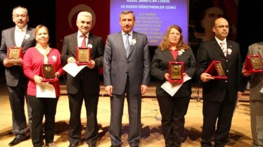 K&uuml;tahya&rsquo;da &Ouml;ğretmenler G&uuml;n&uuml;