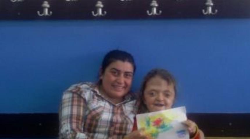 Engelli &Ouml;ğrencinin &Ouml;ğretmenine En Anlamlı Hediyesi