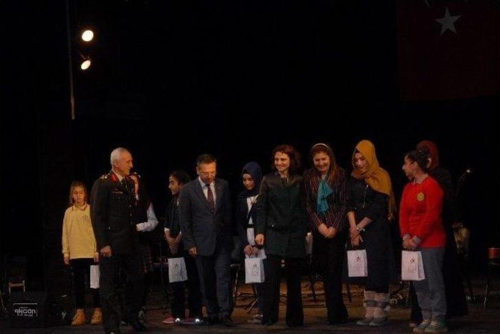 Diyarbakır’da Öğretmenler Günü Kutlaması G5