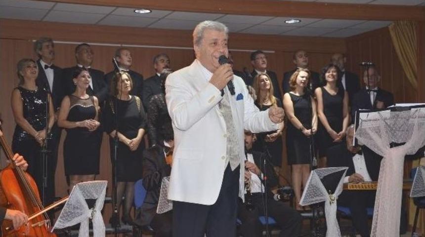 Halk Eğitimi Merkezi Türk Sanat Müziği Korosu’ndan Muhteşem Konser