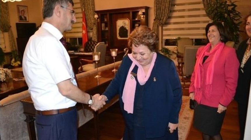 Mobil Mamografi Cihazından Sonra Mobil Diş Aracı