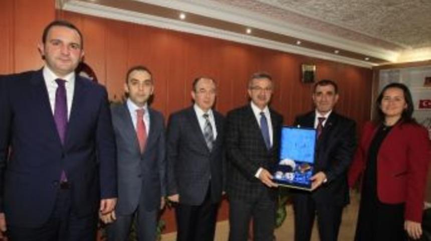 Başkan K&ouml;şker&rsquo;den &Ouml;ğretmenler G&uuml;n&uuml; Ziyareti