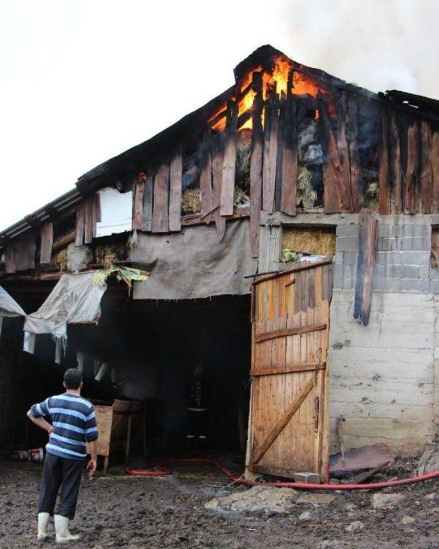 SAMANLAR TUTUŞTU, EV VE AHIR YANDI