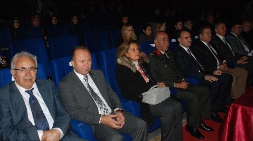 &Ouml;ğretmenler G&uuml;n&uuml; Isparta&rsquo;da Kutlandı