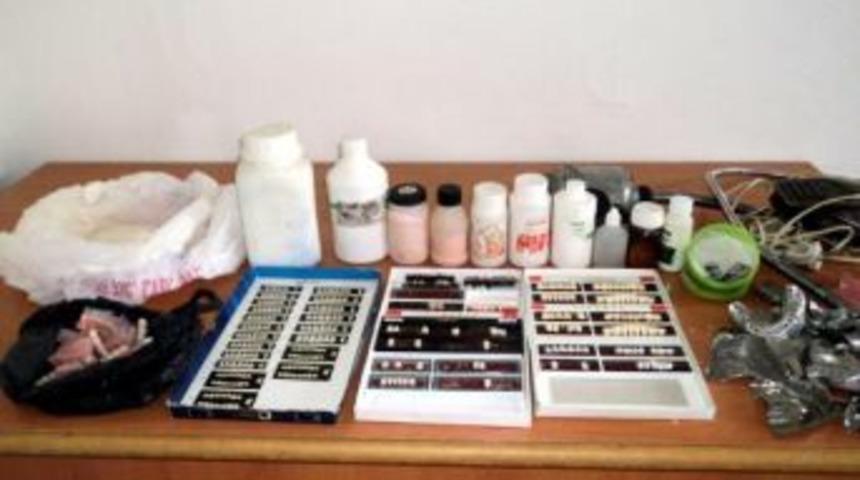 SAHTE DİŞ&Ccedil;İ YOL UYGULAMASINDA YAKALANDI