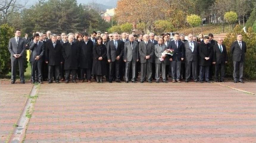 Karab&uuml;k&rsquo;te &Ouml;ğretmenler G&uuml;n&uuml; Kutlandı