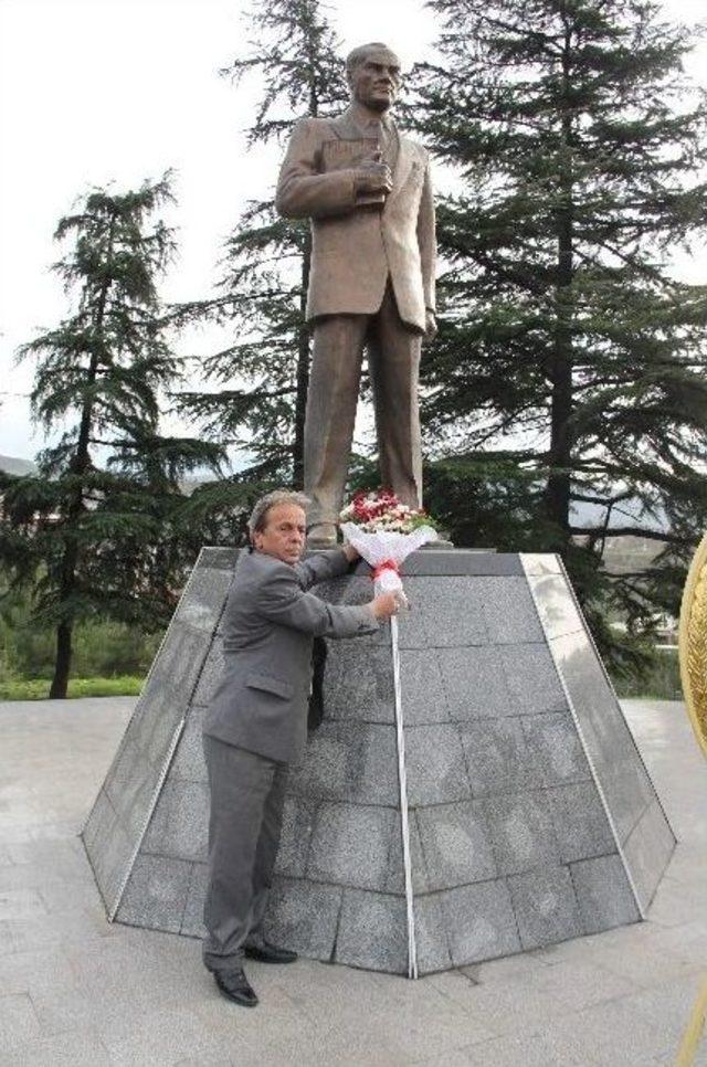 Karabük’te Öğretmenler Günü Kutlandı 1