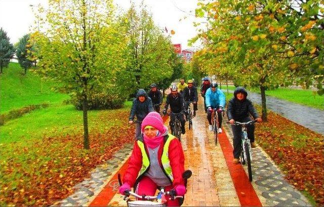 İzmit Belediyesi&rsquo;nden &Ouml;ğretmenler İ&ccedil;in Bisiklet Turu 1