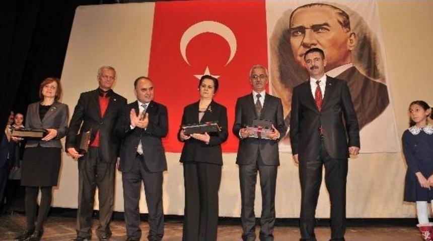 Kastamonu&rsquo;da &Ouml;ğretmenler G&uuml;n&uuml; Kutlandı