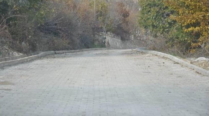 Koyulhisar&rsquo;da Parke Taşı D&ouml;şeme &Ccedil;alışmaları