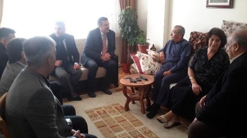 T&uuml;fenkci&rsquo;den Emekli &Ouml;ğretmenlere Ziyaret