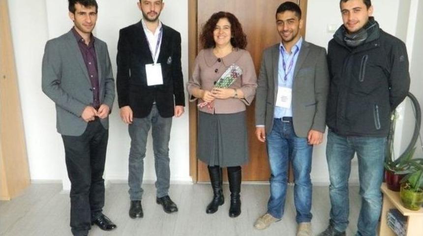 &Ouml;ğrenci Konseyi &Ouml;ğretmenleri Unutmadı