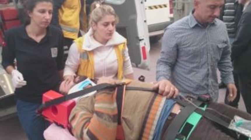 Bina Boşluğuna D&uuml;şen İnşaat İş&ccedil;isi Yaralandı