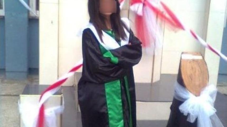 Bebeğini &Ccedil;&ouml;pe Atan Anne İntihar Etmek İstedi