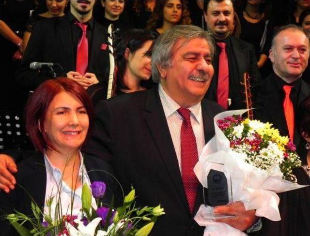 ARİF SAĞ, YÜCEL PAŞMAKÇI İLE AYNI SAHNEDE