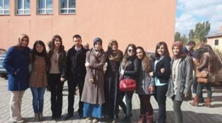 Ağrı&rsquo;da G&ouml;rev Yapan &Ouml;ğretmenin &Ccedil;ığlığı T&uuml;m T&uuml;rkiyede Duyuldu