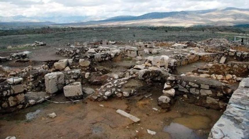 2 BİN YILLIK ALTTAN ISITMALI EV