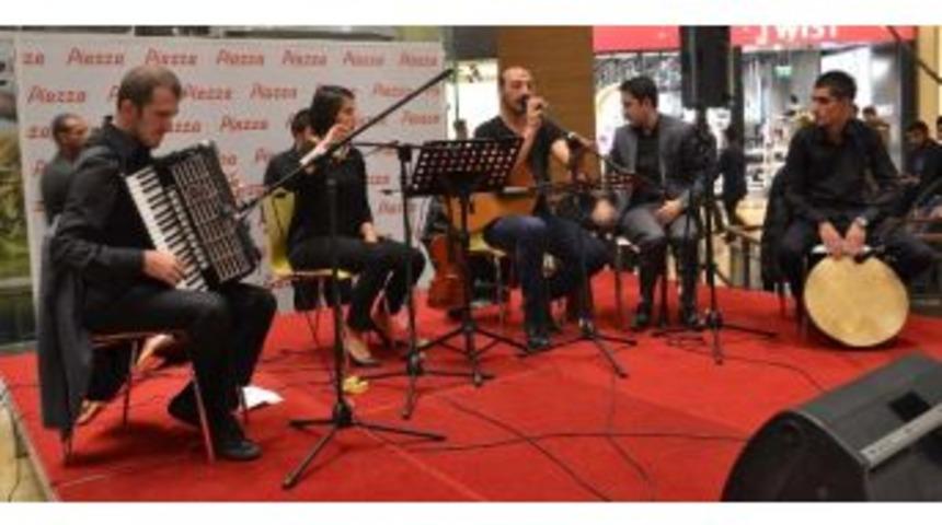 Şanlıurfa&rsquo;da &ldquo;&ouml;ğretmenler G&uuml;n&uuml;&rdquo; Coşkusu