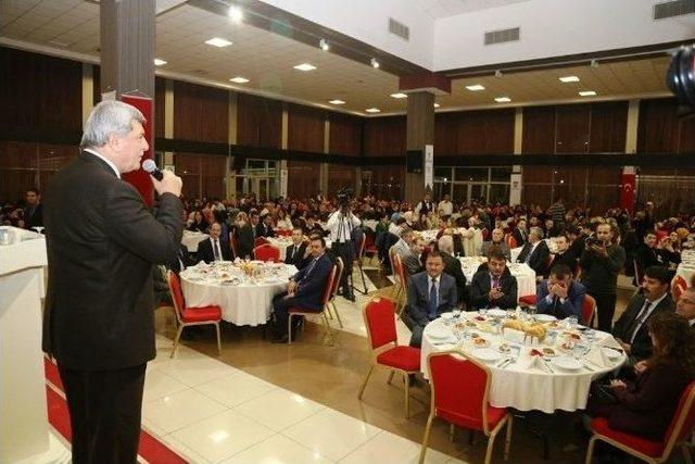 Başkan Karaosmanoğlu &Ouml;ğretmenlerle Bir Araya Geldi 1
