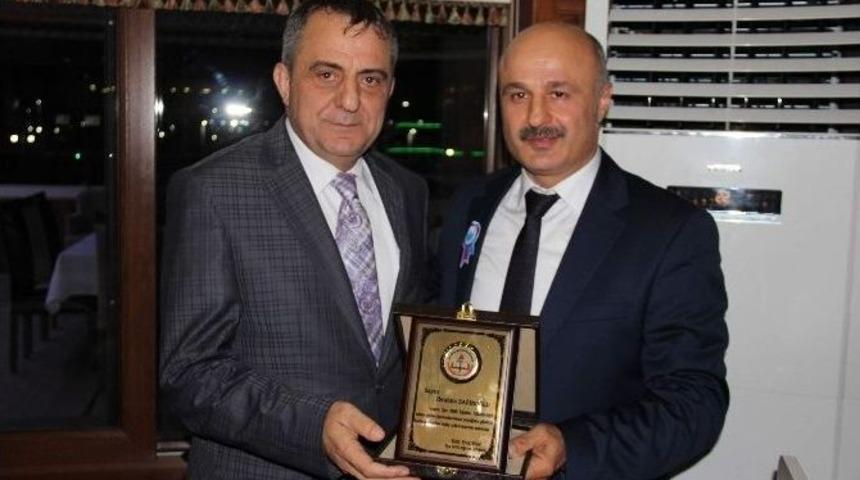 Yomra Belediye Başkanı Sağıroğlu &Ouml;ğretmenlerle Yemekte Buluştu