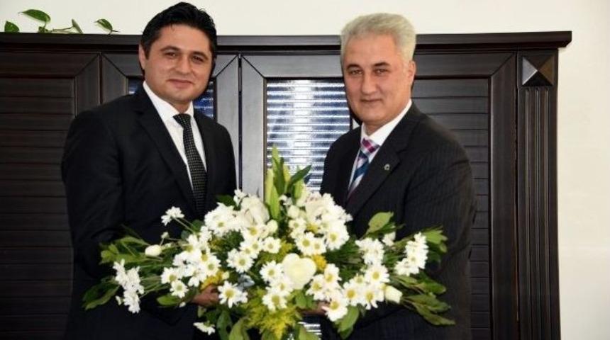 Başkan Serkan Acar Eğitimcilerin G&ouml;nl&uuml;n&uuml; Aldı