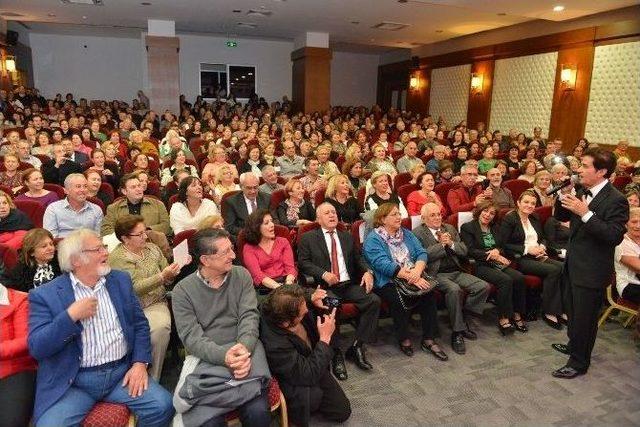 Konyaaltı’nda Zekai Tunca’dan Muhteşem Bir Konser