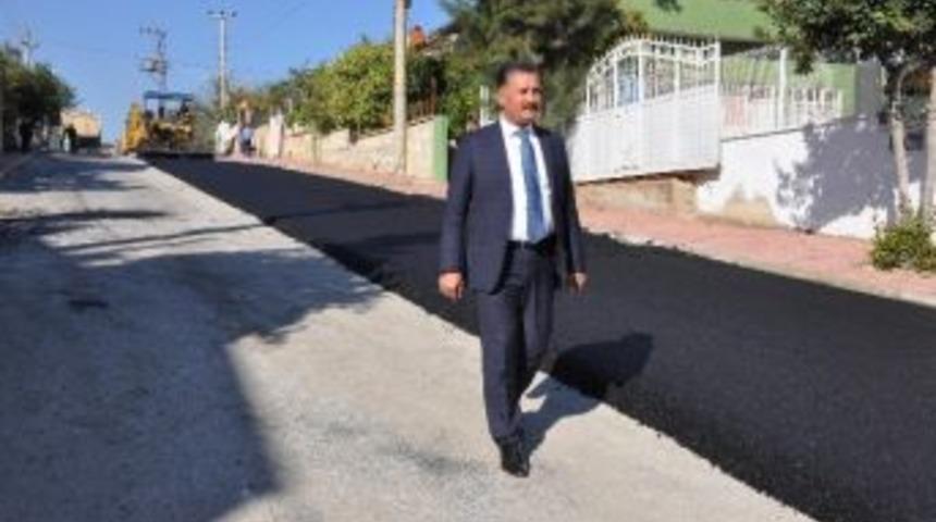 Toroslar&rsquo;da Asfalt &Ccedil;alışmaları Devam Ediyor