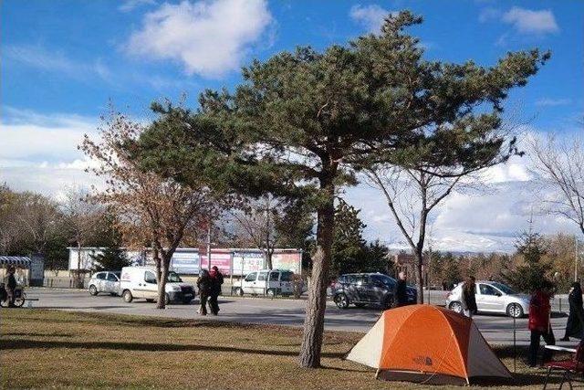 Dağcılardan Kayıt Standı 1