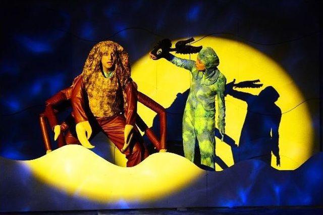 K&uuml;&ccedil;&uuml;k Karabalık K&ouml;y Okulları İ&ccedil;in Sahnelendi 1