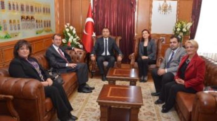 Ak Parti İzmir&rsquo;den Vali Toprak&rsquo;a Ziyaret